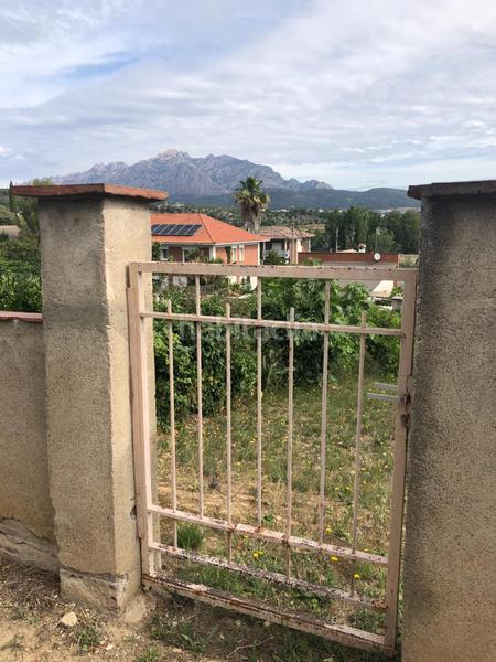 Foto cbb878f6-4547-409f-a02c-a248e94879d2. Terreno residenziale in Can Rial Esparreguera