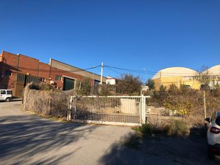 Solar industrial a Can Vinyals. Fantástica parcela industrial de 1.262 m2 en can comellas