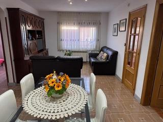 Haus in Nucli Urb. Casa de pueblo ideal para 2 familias en el centro del pueblo