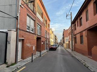 Motorradparkplatz in Nucli Urbà. Venta de plazas de parking de moto en c.feliu monnéavda. frances