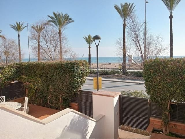 Foto 3a23117d-43d7-4bea-838b-c939ef8a3bca. Planta baixa a Segur Platja Segur de Calafell