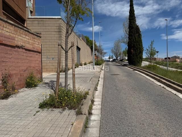 Foto daacfeee-4430-4dd8-80d3-530ce26b9a8e. Posto auto in Llevant Igualada