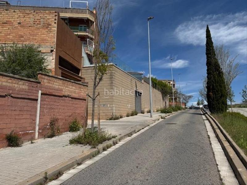 Foto df85c2ef-959f-452c-971c-abc16161d639. Posto auto in Llevant Igualada