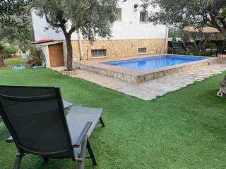 Maison à Can Vinyals. Gran casa en venta en urbanización can vinyals