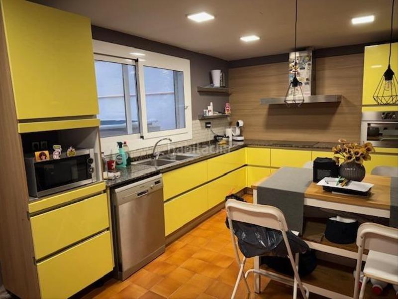 Foto 89676a60-b41e-4994-95fb-ec37548a2051. Casa con riscaldamento parcheggio in La plana Esparreguera