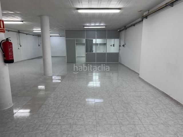 Foto ec6d9045-01a2-4c72-8e8f-d06eda5ba2ce. Local comercial a Castellbisbal