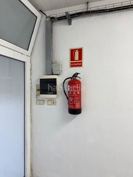 Foto fdcda838-c00b-4ae8-bfc8-e2c162b2da85. Local comercial a Castellbisbal