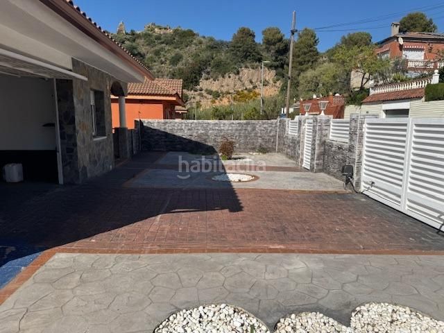 Foto 0d7f9dcf-ff96-4054-86ca-c8b9b073ca68. Maison avec chauffage parking piscine dans Abrera