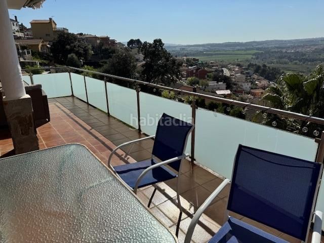 Foto 9042ff05-258c-4934-8e57-2e93038368cd. Maison avec chauffage parking piscine dans Abrera