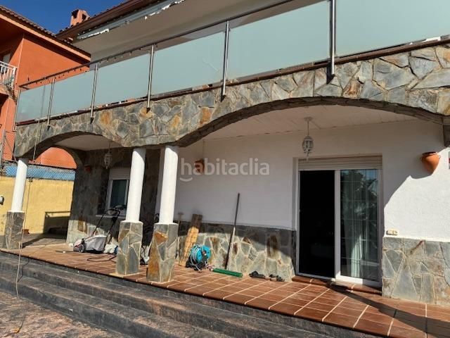 Foto bd02c64d-d132-416d-be82-bdc3d74d1026. Maison avec chauffage parking piscine dans Abrera