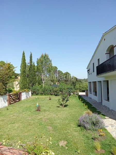 Foto d320d6b0-89ea-4b88-86e8-3bf0c6ae6e8a. Xalet amb calefacció aparcament piscina a Sant Llorenç d´Hortons
