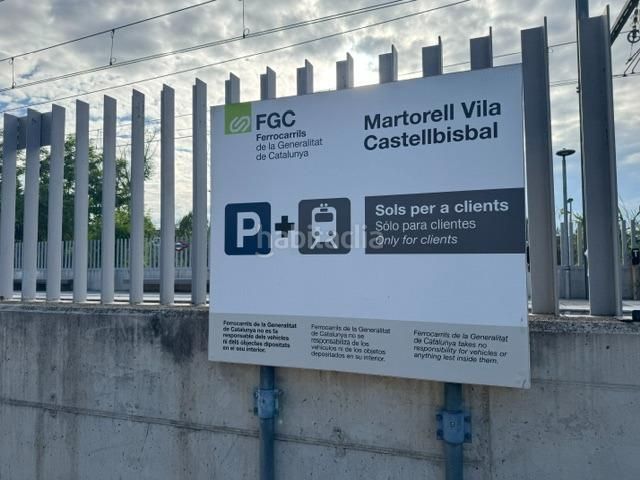 Foto a146b484-ca7c-4cdb-a9f0-3a021ab148d4. Masia a Castellbisbal