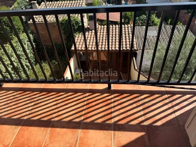 Foto a8461fc4-5880-4826-a1b3-16486031d0a1. Casa amb calefacció a Olesa de Montserrat