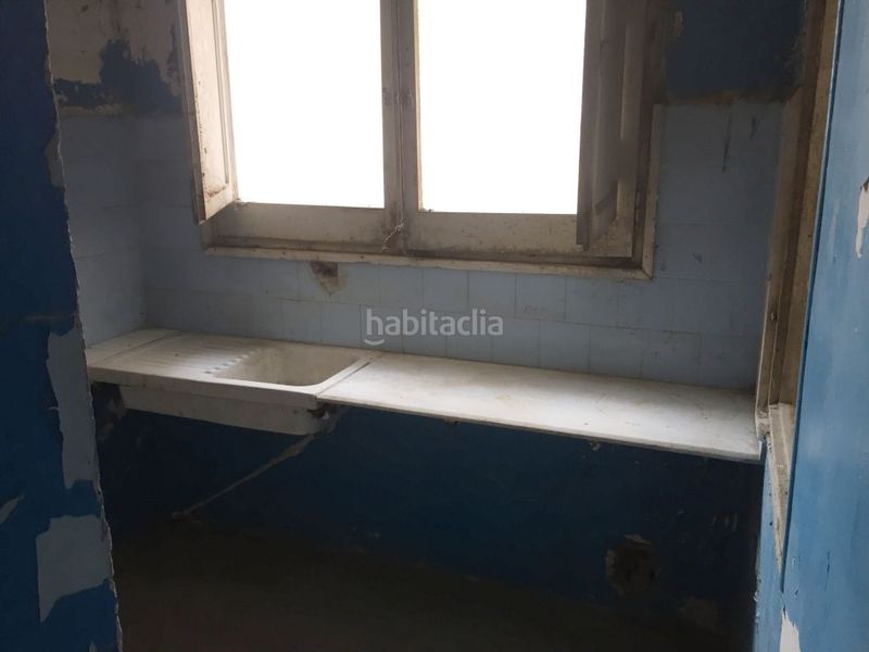 Foto 4b4f7b38-1194-4794-b1a2-19c2c45e9e10. Masía casa para reformar centro pueblo en Nucli Urbà Esparreguera