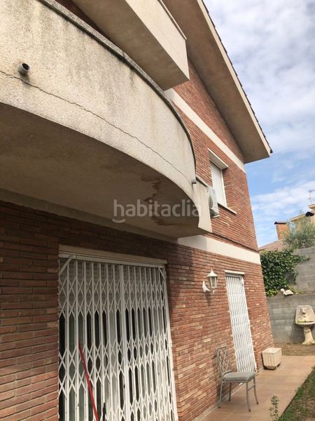 Foto 47ddad25-6028-4c02-ac98-90fe9b5eea42. Casa amb calefacció aparcament piscina a Martorell