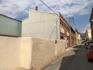Terreno residencial en Nucli Urbà. Gran parcela en venta ideal inversores