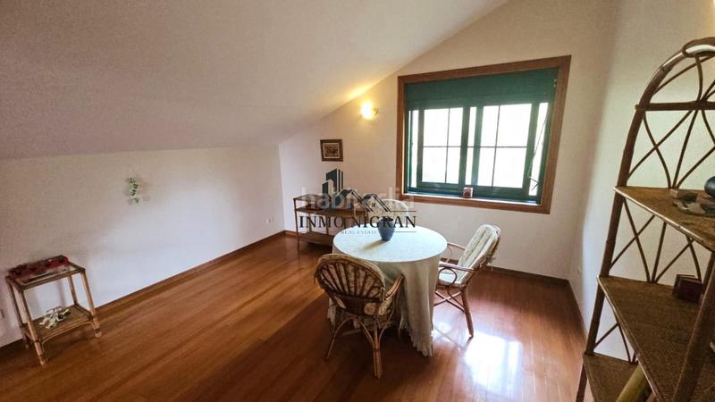 Foto 74a7fbe3-ba4a-456c-b265-e3bec56804bb. Haus mit heizung parking in Moaña