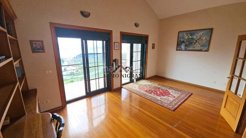 Foto 824c8db8-0c42-4f7e-81d5-ef07d53c418b. Haus mit heizung parking in Moaña