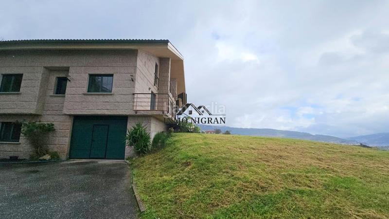 Foto 86730900-4fac-4f1c-abce-d2b7a4734912. Haus mit heizung parking in Moaña