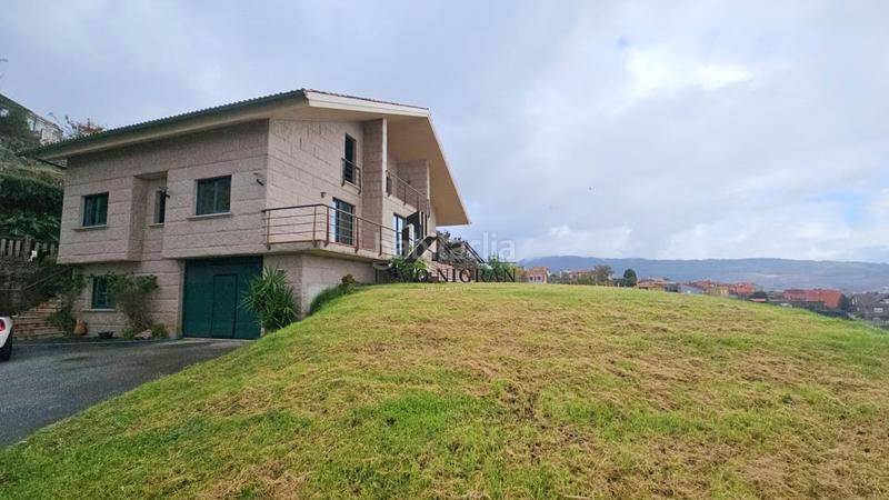 Foto dd84115d-7ef9-46cc-997c-5e48bf1a048d. Haus mit heizung parking in Moaña