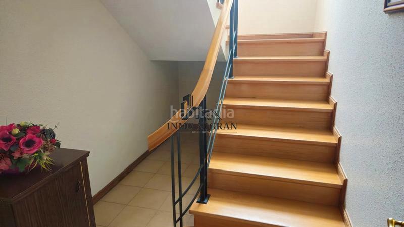 Foto fb4e51ed-8d6a-43fd-bff6-5be5313849ac. Haus mit heizung parking in Moaña