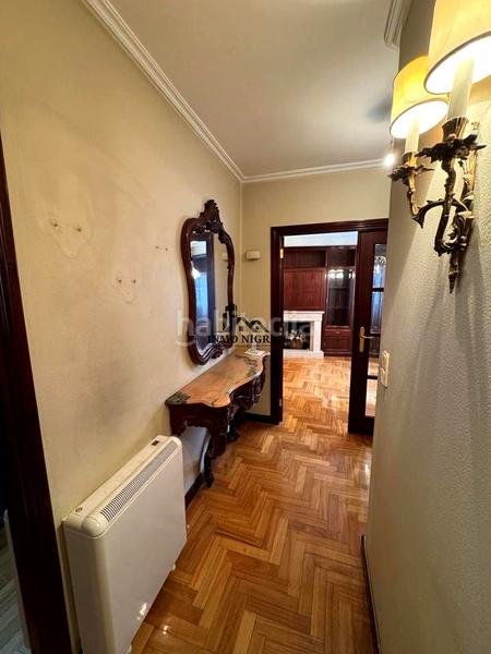 Foto df4ec0a2-4095-415d-9200-2c2f069cada3. Flat with heating parking in Plaza España - Corte Inglés Vigo