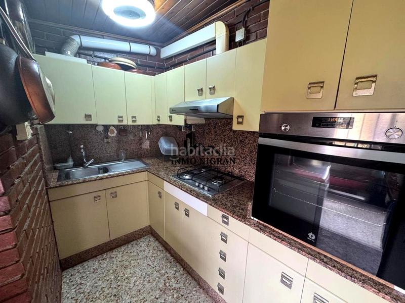 Foto 5845af39-60b9-4a50-9979-446b1a0e6cfa. Casa amb calefacció aparcament piscina a Camos Nigrán