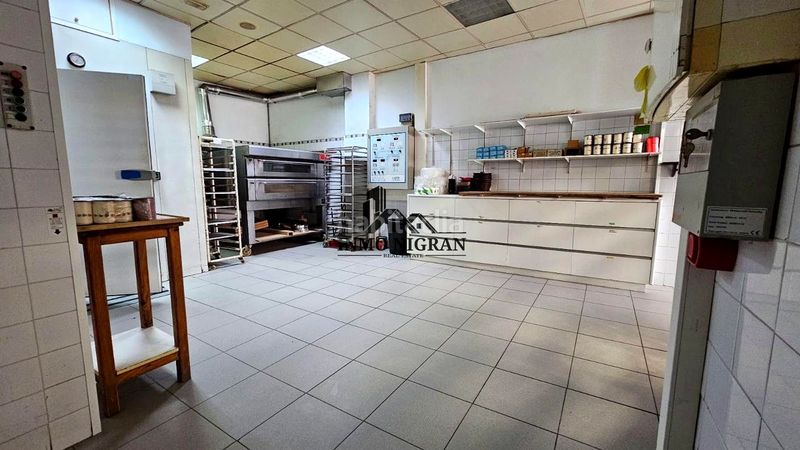 Foto a08ce99e-fa64-4fc7-9e2e-c1f04a44a78e. Rent business premise in Panxón Nigrán
