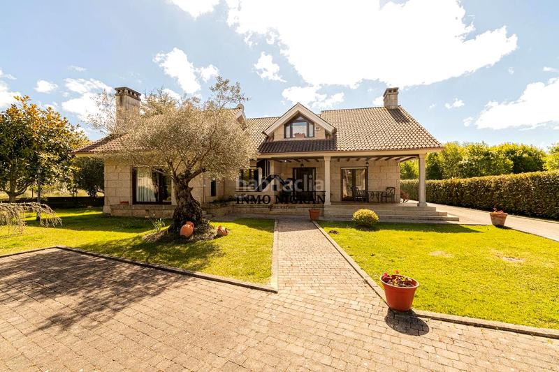 Foto b36cb25c-b0f4-4c75-b81f-ca858156f519. Maison dans Nigrán centro Nigrán