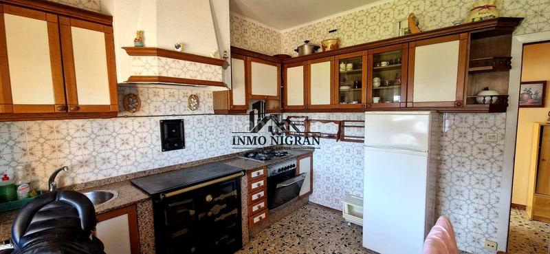 Foto 5e42bec9-a004-4106-a85d-33aa004d44d5. Haus mit heizung in Baiona