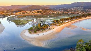 Rent House  Rúa julián valverde. Loft a 1,5km de la playa ladeira