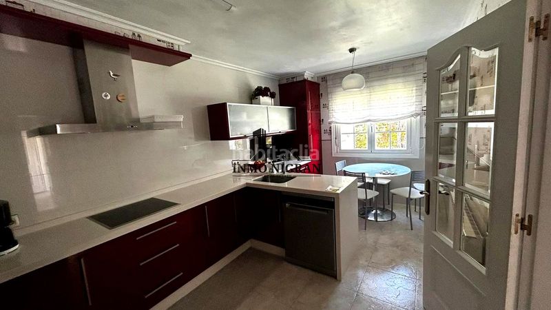 Foto 452d04ee-cb1d-429a-af82-ec1060463d31. Location maison avec parking dans Baiona