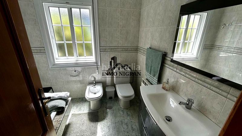 Foto c324dbef-6477-4fb3-b5c3-2da06af42d08. Location maison avec parking dans Baiona