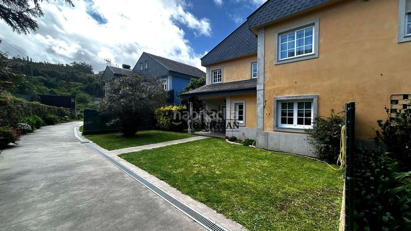 Foto f40f78c4-5aff-4580-8f4a-e7f1caa636ff. Location maison avec parking dans Baiona