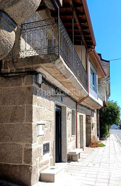 Foto 5cb3155d-74a4-4a6b-b327-9eb7bdbdcf49. Casa adossada a San Rosendo Ourense