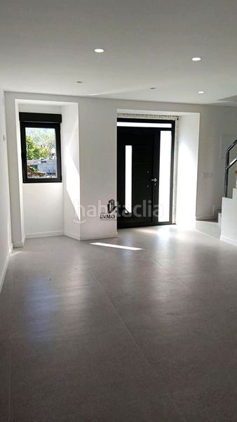 Foto 6be2841d-716f-4eac-82bc-4732c0e4afe8. Casa adossada a San Rosendo Ourense