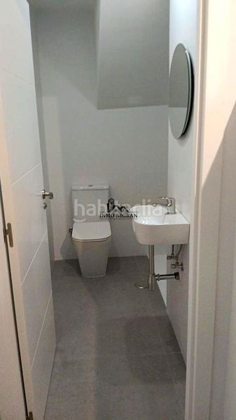 Foto f29b8d3a-0c5d-45a4-b409-2210a4d2a72c. Casa adossada a San Rosendo Ourense