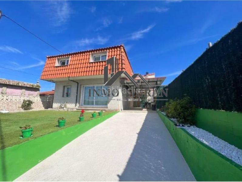 Foto 337600c0-c5f9-482f-a5ca-b52aeacd573d. Casa amb calefacció aparcament a Panxón Nigrán