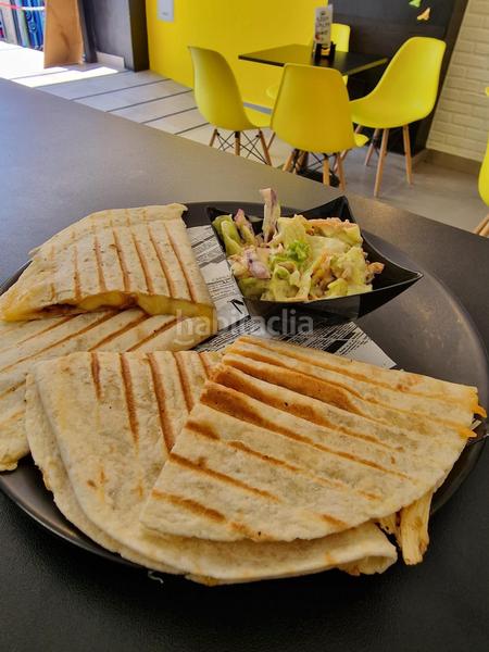 Foto f265824b-a2f6-4d2d-8857-45cff6d49af0. Location local commercial dans Playamar - Benyamina Torremolinos