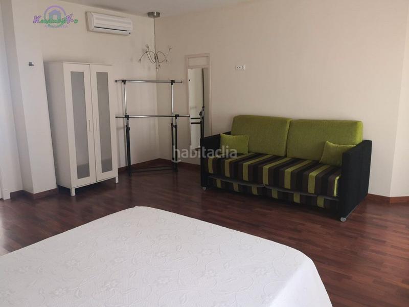 Foto 1935c95f-6336-40cf-bece-367e03bfce52. Edifici a El Cristo - Cayetano Roldán San Fernando