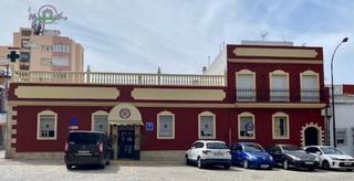 Edifici a El Cristo - Cayetano Roldán. Hostal inmejorable con 80 ocupación anual,  8,9 booking, cartera