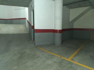 Alquiler Parking moto en Los Castillejos - La Trinidad. Para moto !! aparcamiento de motos en bailén.