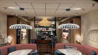Lloguer Local Comercial a Puerto Banús. Restaurante primera línea puerto banús marbella