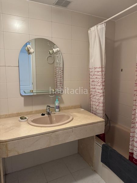 Foto be165d74-ae7e-412f-90ef-c2de0e20831e. Lloguer àtic amb calefacció aparcament piscina a Málaga