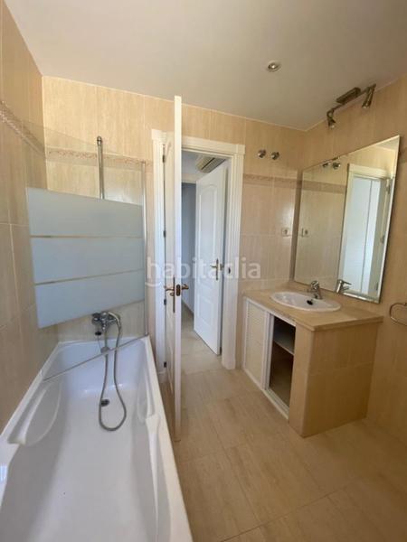 Foto 8d08f5d2-a0ea-42a7-8a62-203dc8ab62c3. Alquiler piso  en residencial de lujo de playamar, primera línea de playa. en Torremolinos