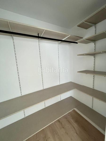 Foto fd7a286b-2221-4b52-938d-038a7bbfe79b. Lloguer pis amb aparcament piscina a Martiricos - La Roca - La Rosaleda Málaga