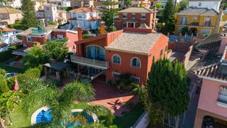 Chalet à Capellanía - Retamar. Chalet independiente en inmejorable estado y ubicación.