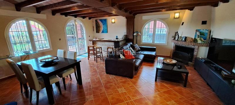 Foto 509c832f-8c98-456f-b526-58810964d0c5. Chalet con parcheggio piscina in Capellanía - Retamar Alhaurín de la Torre