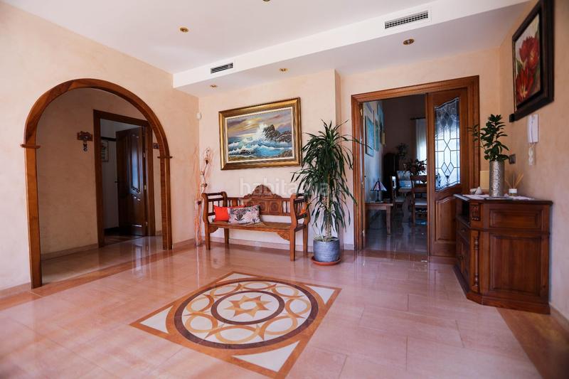 Foto a4137777-4ef5-4b24-ad54-f612d0328c9e. Chalet con parcheggio piscina in Capellanía - Retamar Alhaurín de la Torre