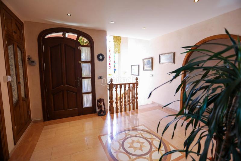 Foto a4238840-9e2e-46b6-b9d7-f2016357cc2a. Chalet con parcheggio piscina in Capellanía - Retamar Alhaurín de la Torre